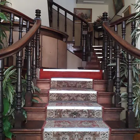 Гостевой дом Pensao Residencial Mirasol 3*